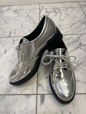 Nine West Studey Oxford Loafer - silver - never worn